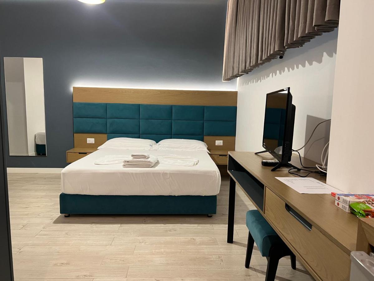 Domus Hotel & Apartments Shengjin Luaran gambar