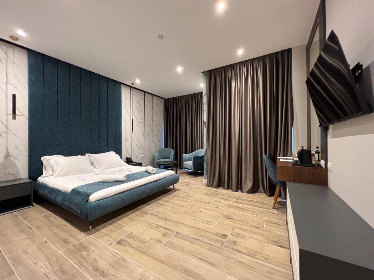 Domus Hotel & Apartments Shengjin Luaran gambar