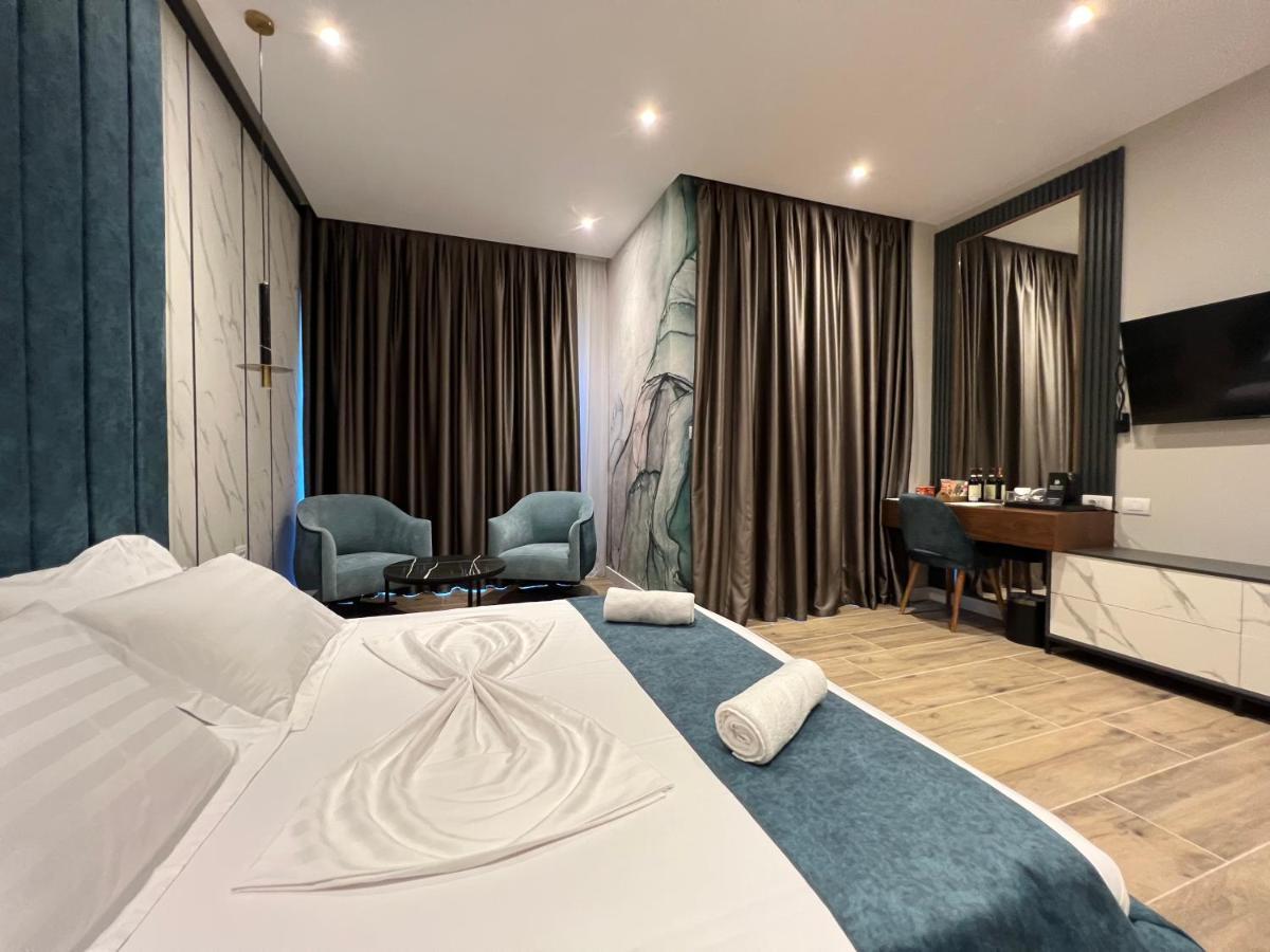 Domus Hotel & Apartments Shengjin Luaran gambar