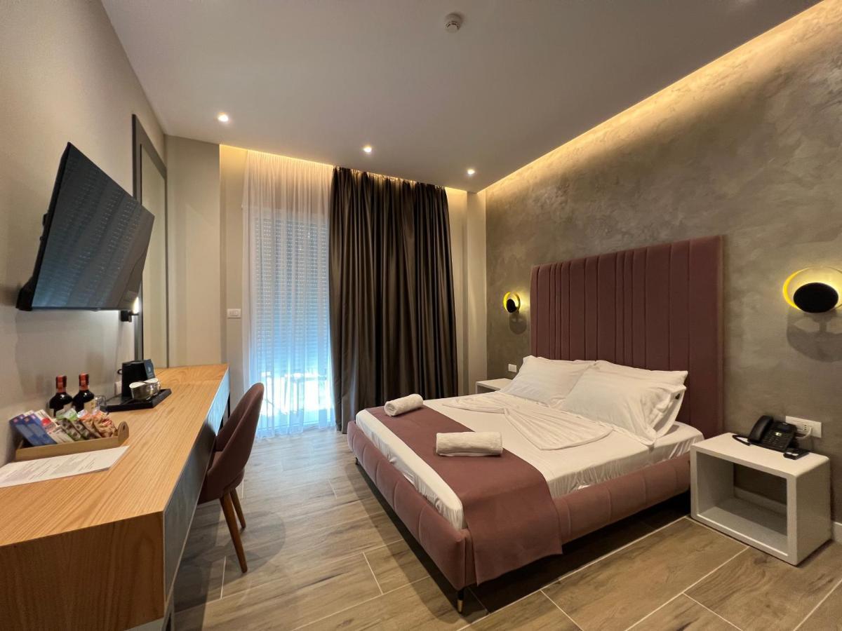 Domus Hotel & Apartments Shengjin Luaran gambar