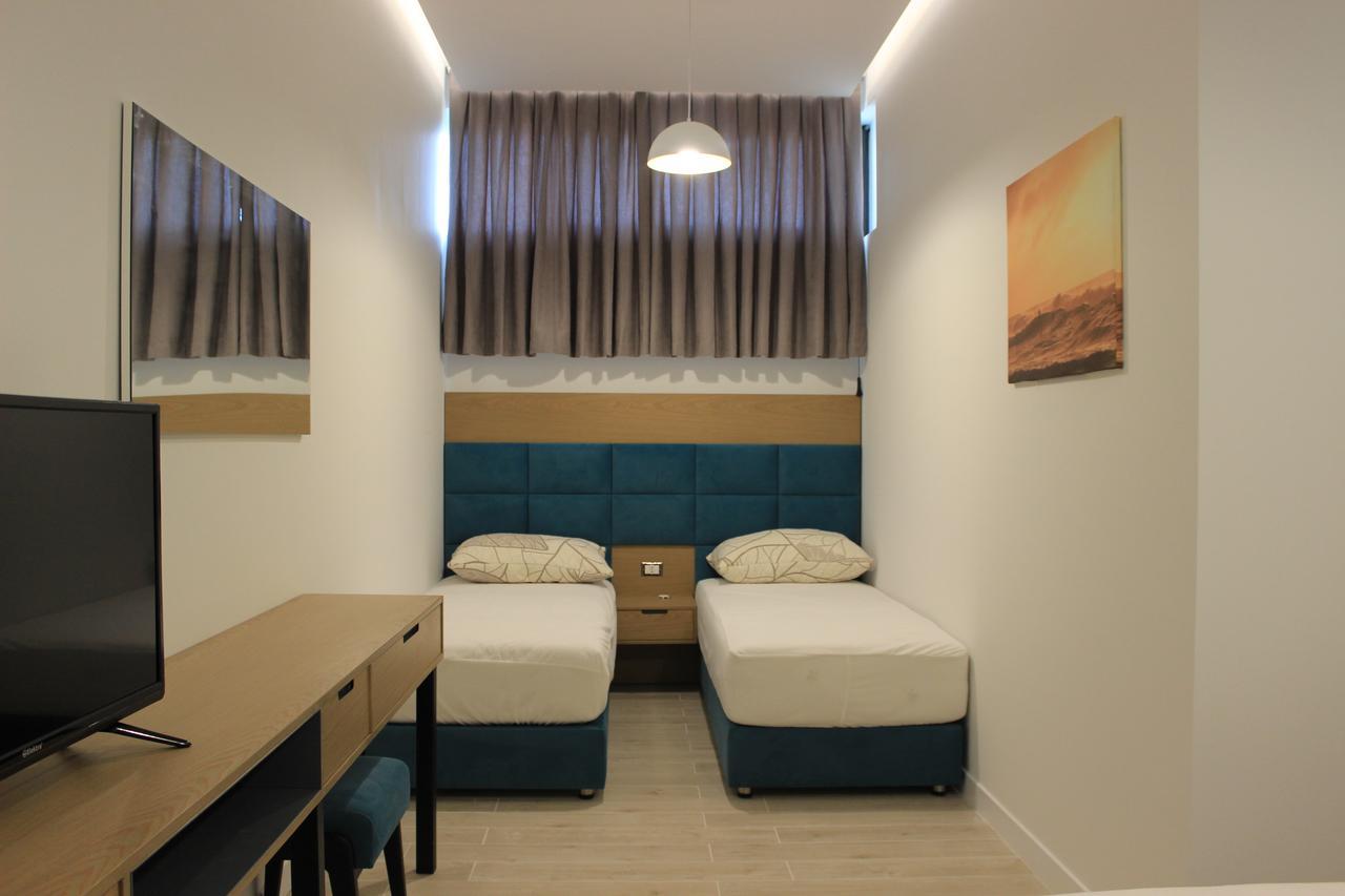 Domus Hotel & Apartments Shengjin Luaran gambar