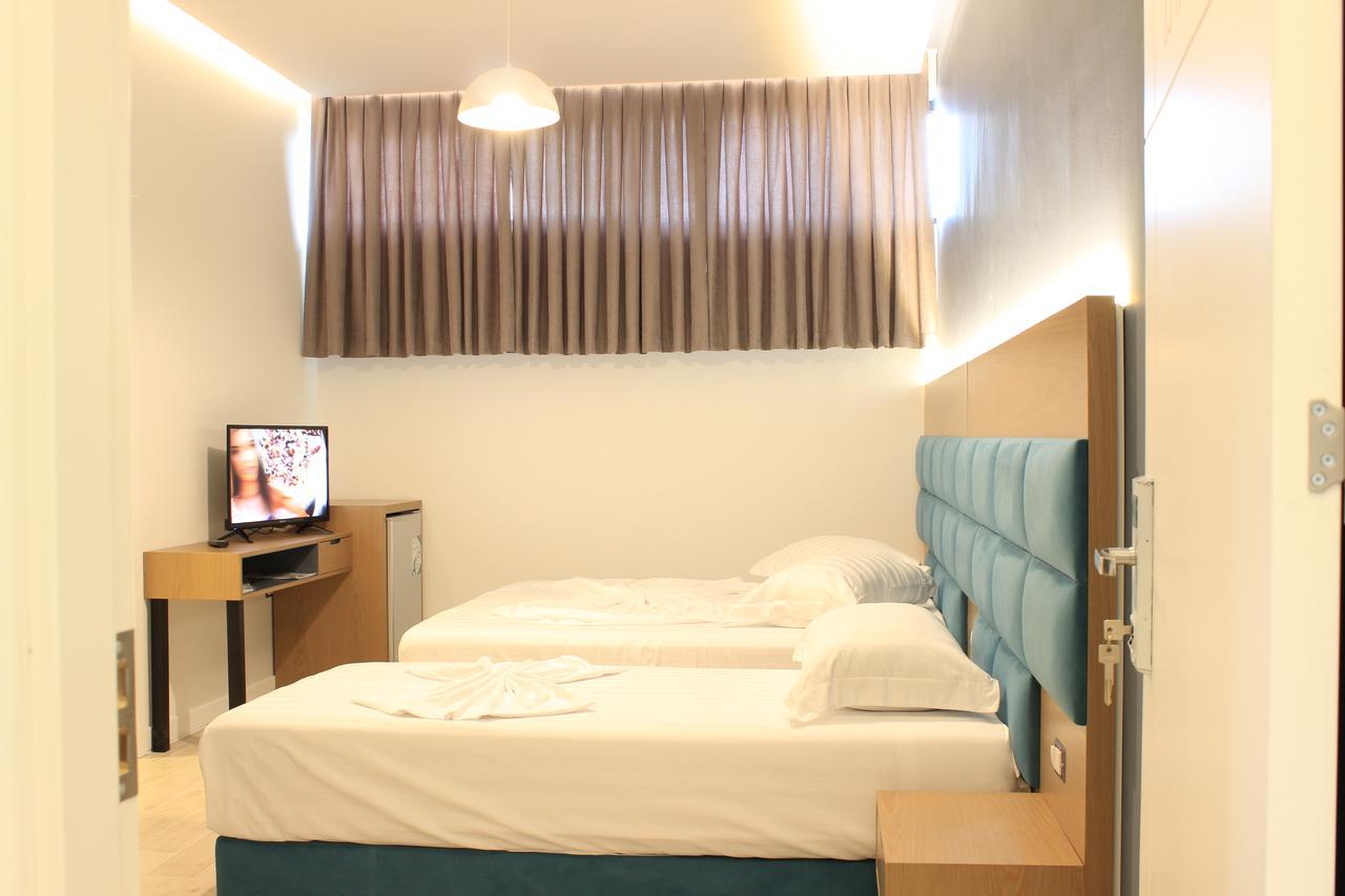 Domus Hotel & Apartments Shengjin Luaran gambar